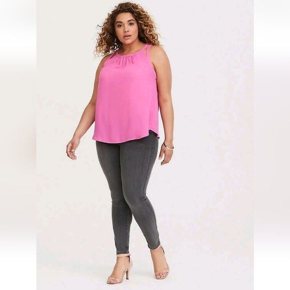 NEW! Torrid Vibrant Pink Cut Out Tank Top Georgette, Plus Size 0 - Picture 2 of 6